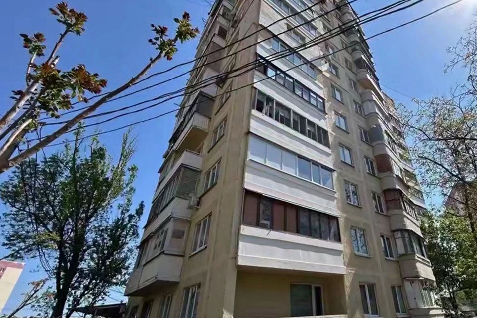 В Жовтневом районе Мариуполя на бульваре Шевченко восстановили дом. Фото: РКС-НР