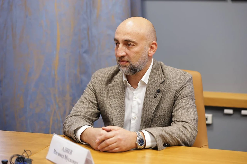 Контракт Магомеда Адиева рассчитан на один год с возможностью продления / Фото: t.me/Fedorischev63