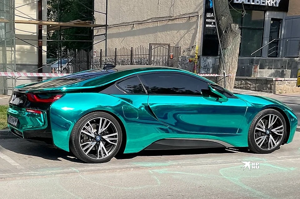 Стоимость такого автомобиля - от 10 миллионов рублей