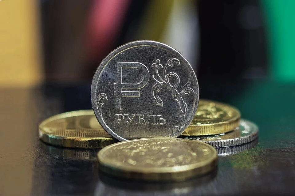 Экономист предрек укрепление рубля на фоне снижения ключевой ставки