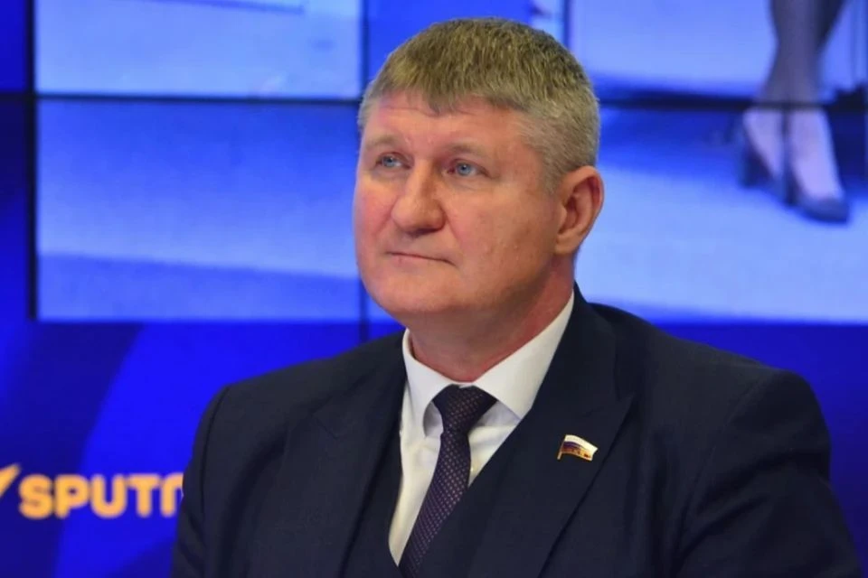В Госдуме призвали отказаться от всего французского: Париж перешел все грани