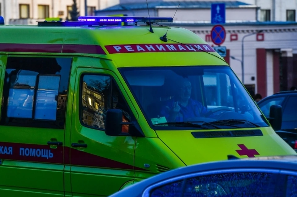 В аварии пострадали четыре человека, трое из которых - дети.