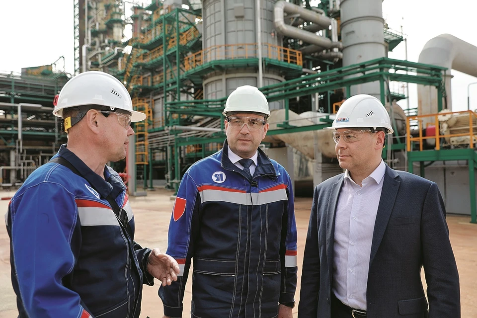 Михаил Евраев, губернатор Ярославской области (справа).