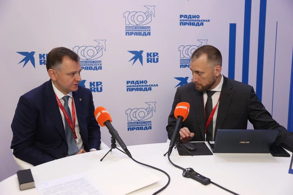 Юрий Слюсарь рассказал о планах по развитию производства и социальной сферы в Волгодонске.