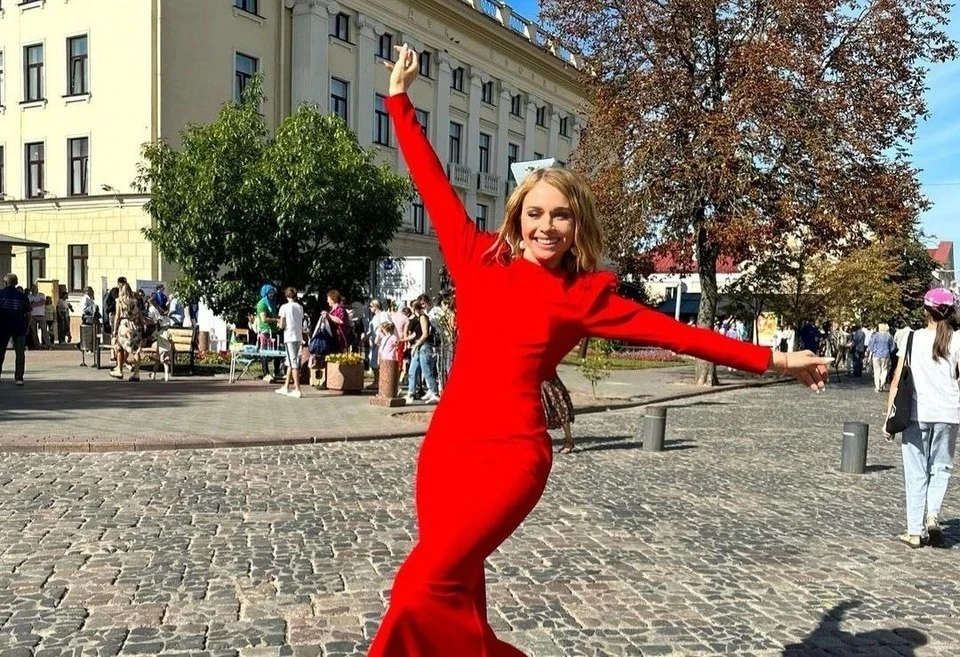 Певица дала большое интервью Елене Спиридович. Фото: личная страница Алены Ланской в соцсети.