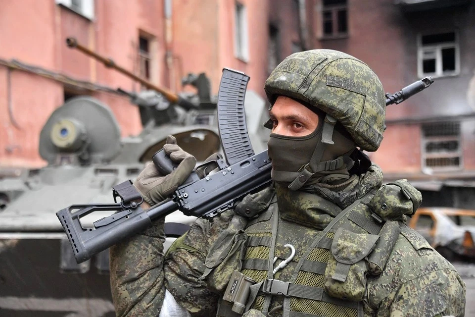 Наши бойцы надежно защищают свои позиции