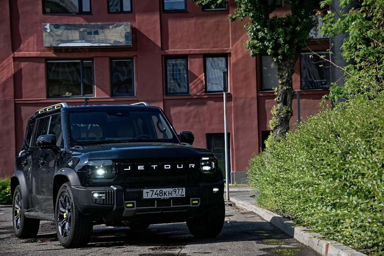 Как выглядит и чем хорош кроссовер Jetour T2: что нужно знать о версиях с коробкой-роботом и с "автоматом"