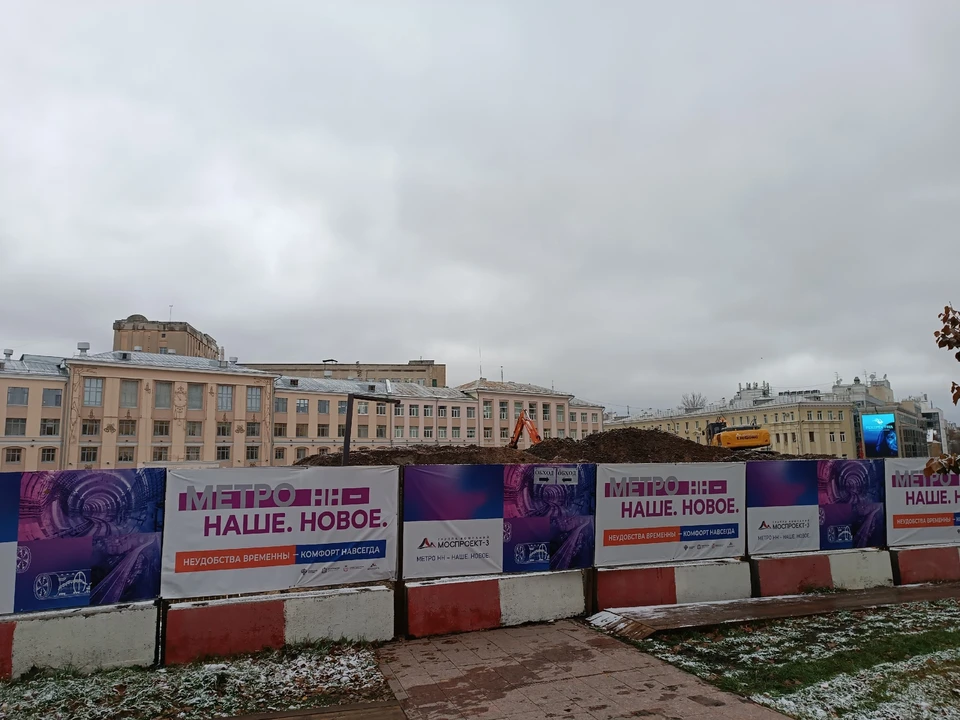 Рабочие начали вынос инженерных сетей на Родионова для строительства метро