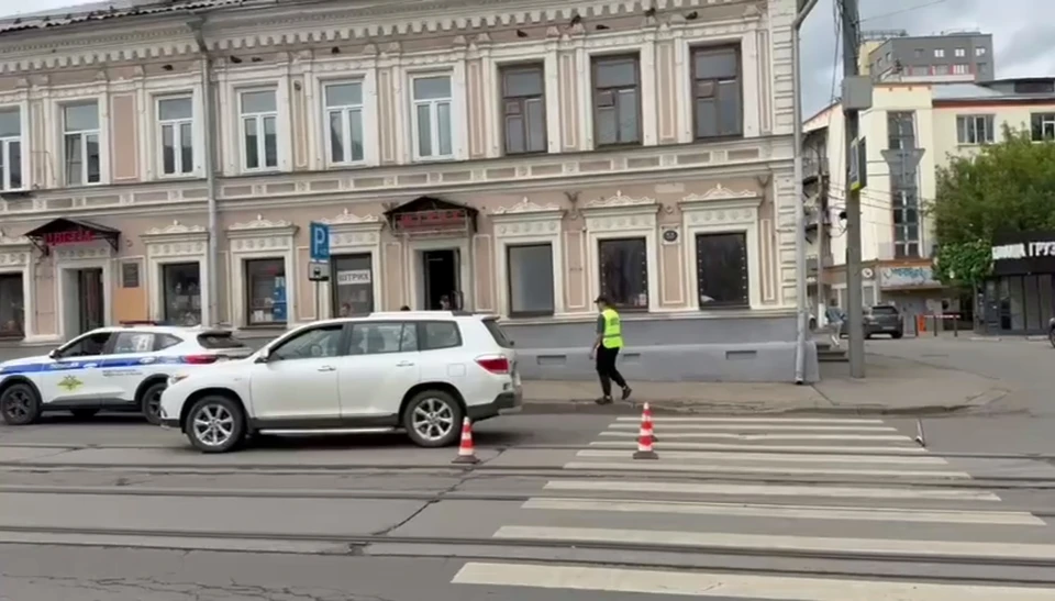 Пенсионер на иномарке сбил двоих пешеходов в центре Нижнего Новгорода.
