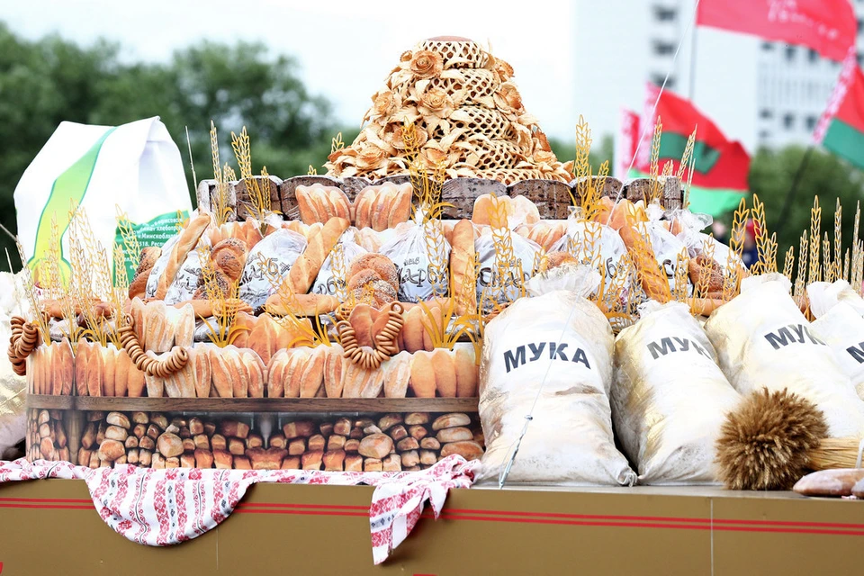 В Новосибирске цена за килограмм пшеничной муки превысила 50 рублей.