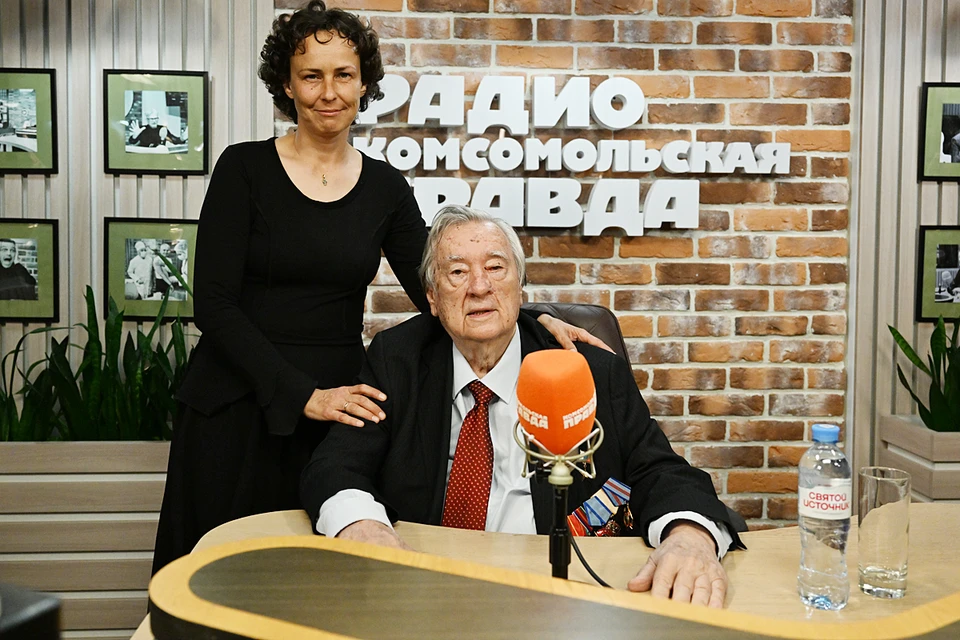 Писатель Александр Проханов и певица Юлия Чичерина