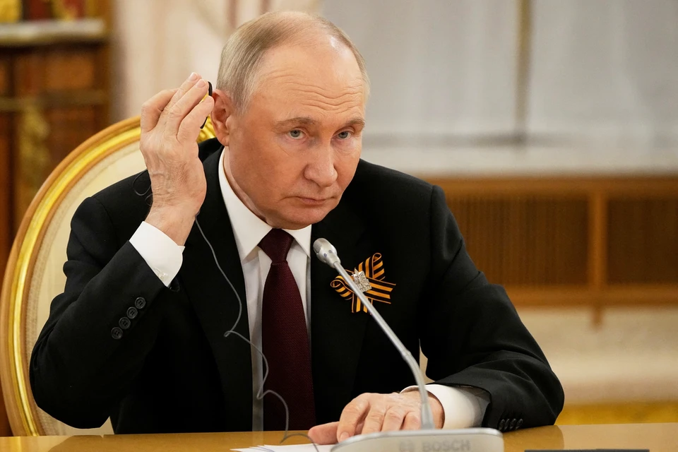 Путин поручил помочь пострадавшим от терактов в Брянске и Курске до августа