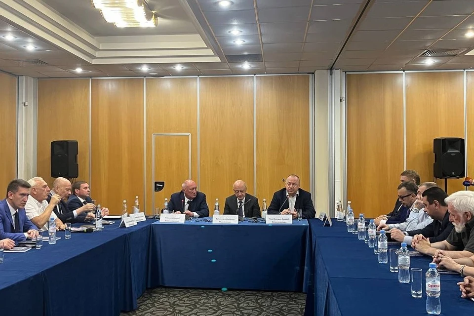 В Ростове прошел круглый стол на тему эффективной промышленной политики.