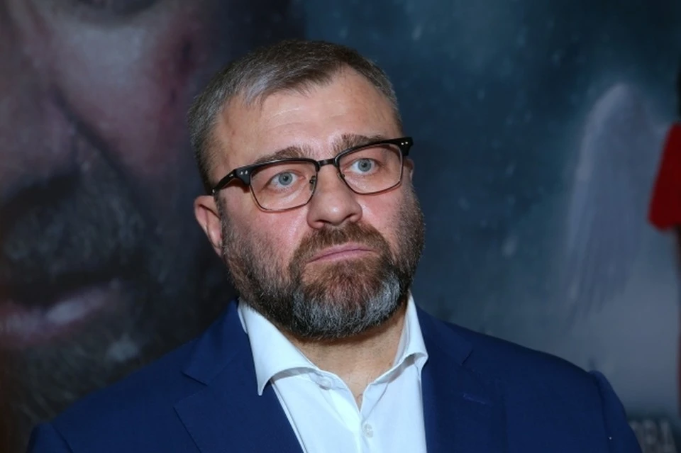 Актер Михаил Пореченков заработал 56 миллионов рублей на баре в центре Москвы