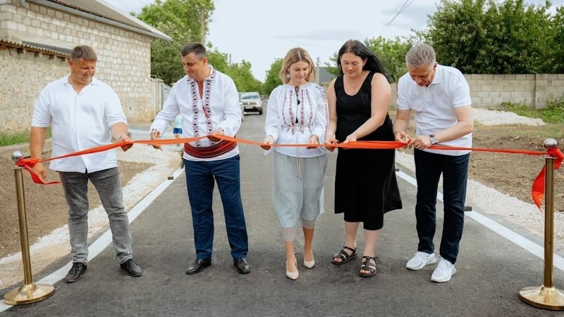 В Похорниченах открыли дорогу, отремонтированную при поддержке команды Илана Шора