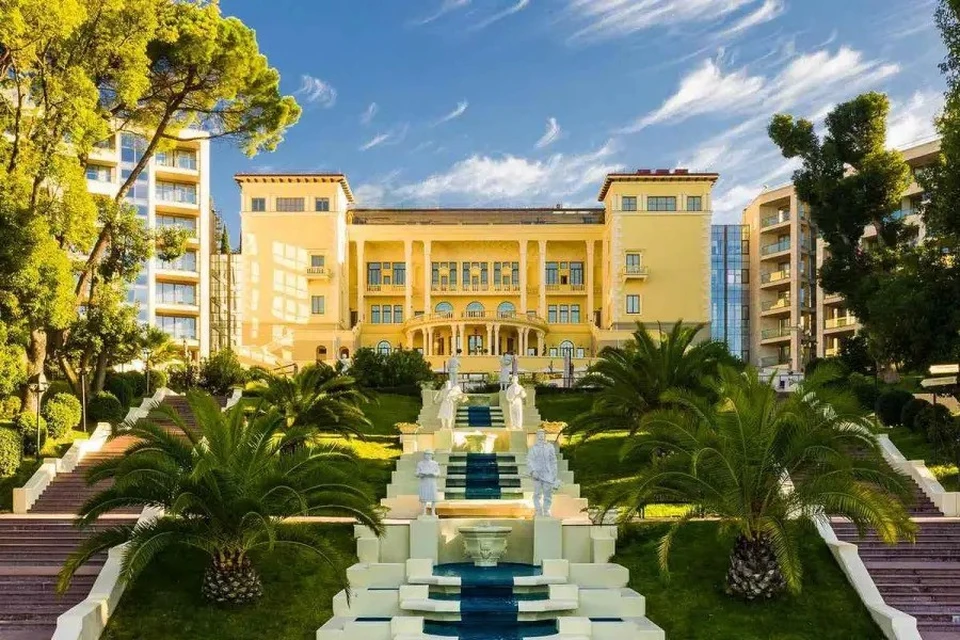 Компания ВТБ продает пятизвездочный отель в Сочи. Фото: сайт swissotelsochi.ru