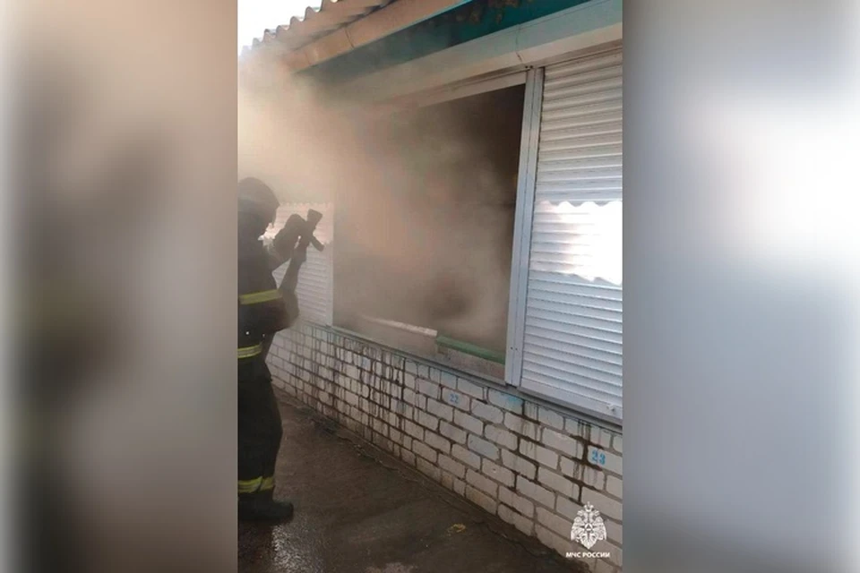 Пожар потушили на центральном рынке Энергодара. Фото: ГУ МЧС России по Запорожской области
