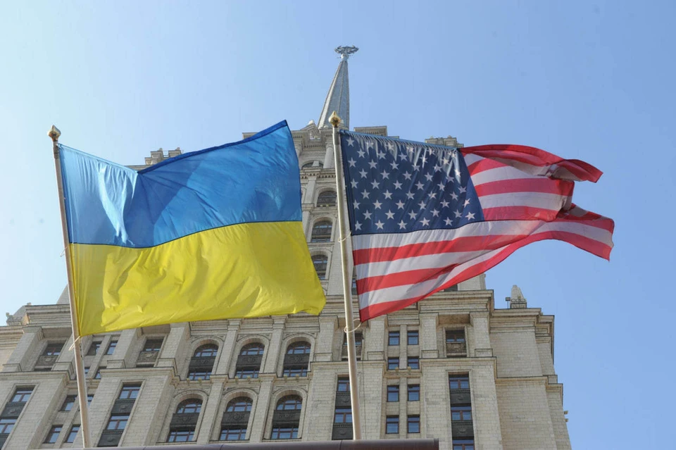 Нардеп Костенко обвинил США в нападении на Украину