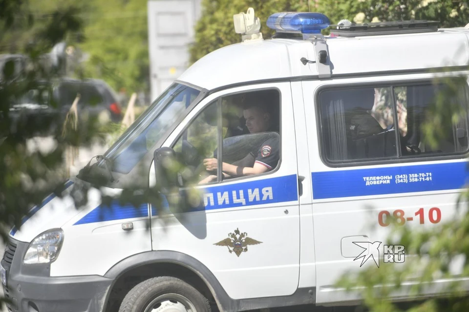 От правоохранителей мужчина прятался в бараке