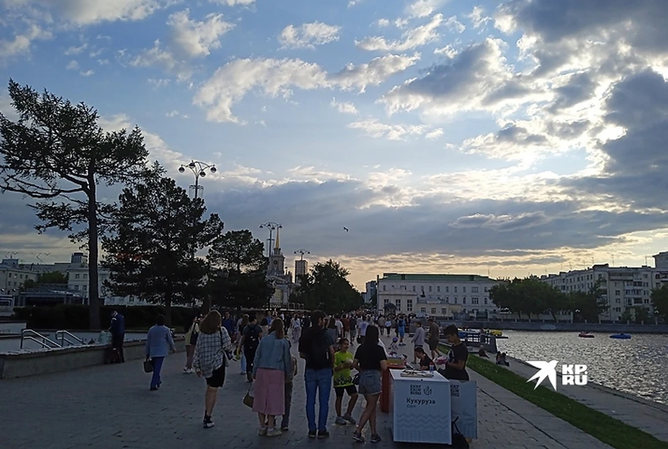 С плотины Городского пруда уберут пластиковые лодки