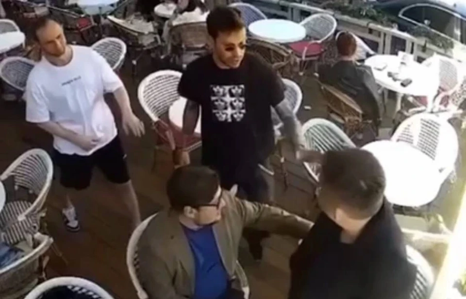 Драка произошла в одном из столичных кафе Фото: кадр из видео