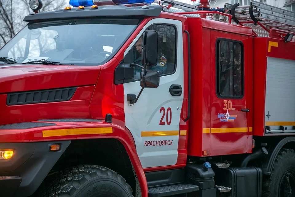 За сутки в Красноярском крае ликвидировано 19 пожаров, погибла женщина