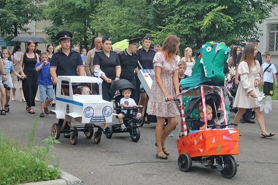 Папы и мамы рядышком
