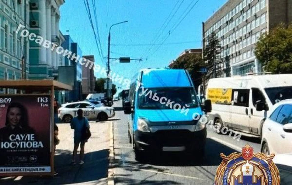 87-летняя женщина попала под колеса маршрутки на проспекте Ленина в Туле