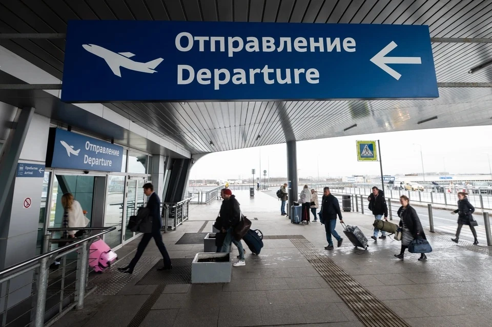 В аэропорту Пулково закроют платную курилку: в чём причина