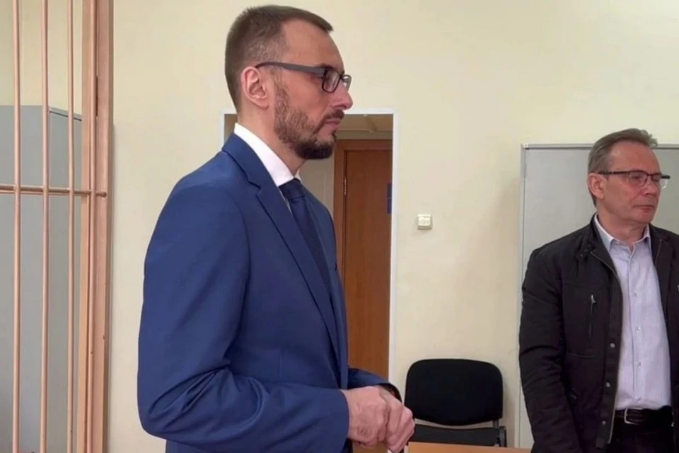 Новосибирский экс-депутат Сидоренко не согласился с условным сроком за мошенничество.