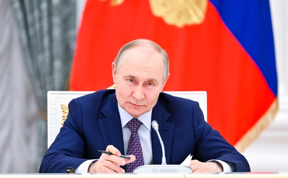 Флориан Филиппо раскритиковал обращение главы МИД Франции к президенту России Владипиру Путину