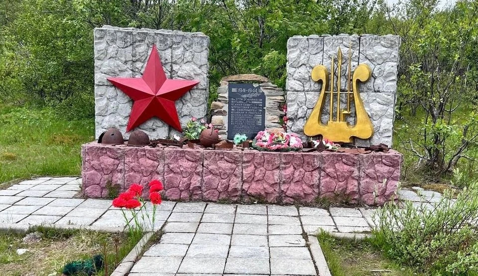 В «Литературной землянке» предстоит провести работы по приведению ее в порядок. Фото: Мурманское региональное отделение СЖ России