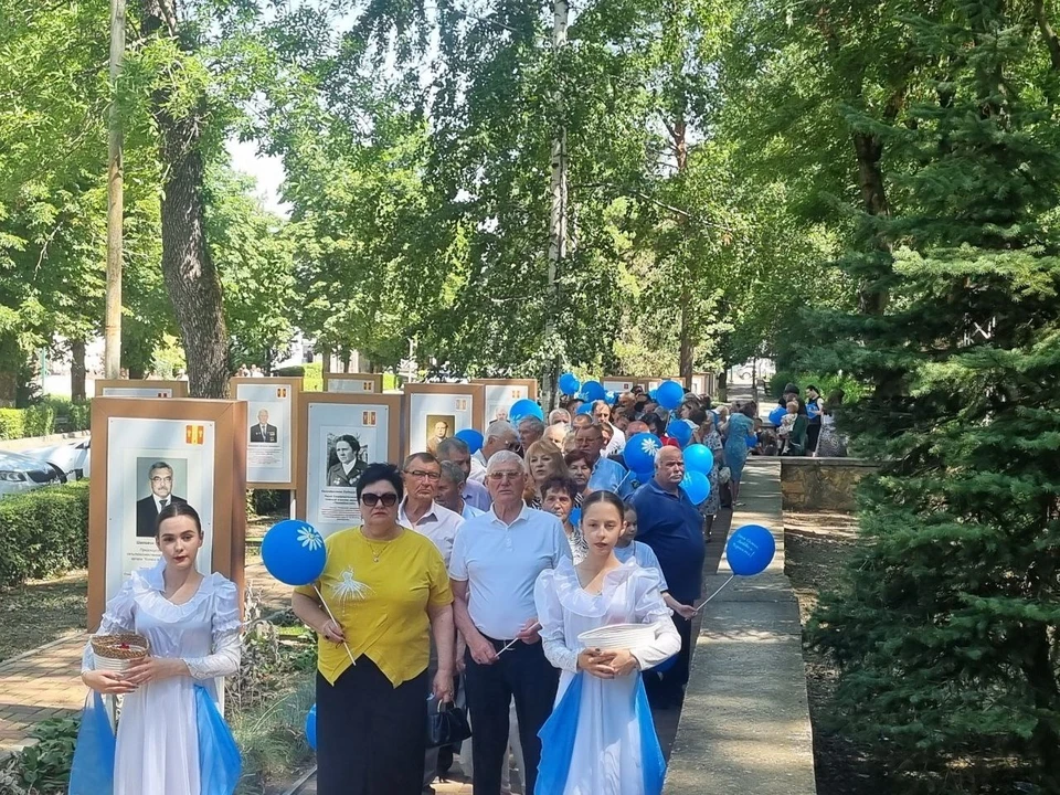 Всероссийский Парад семьи прошел на Ставрополье 8 июля. Фото: администрация Новоалександровского округа
