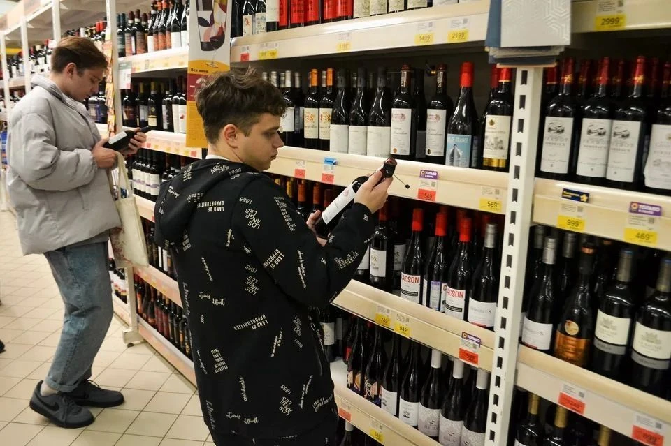 В России могут увеличить штрафы за продажу алкоголя в ряде точек: подробности