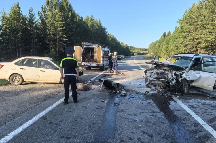 На трассе под Нижним Тагилом в лобовом столкновении погибли три человека