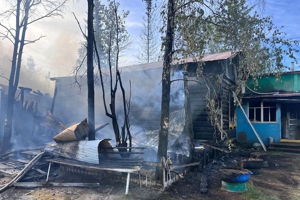 В Мегино-Кангаласском улусе при пожаре в жилом доме погиб мужчина. Фото: Министерство по делам гражданской обороны и обеспечению безопасности жизнедеятельности населения Республики Саха (Якутия)