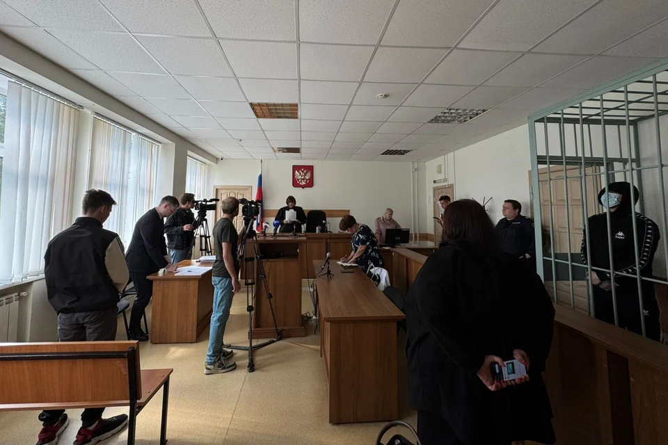 Одного из нападавших приговорили к условному сроку, другого - к 2.4 годам колонии строгого режима Фото: Первоуральский городской суд