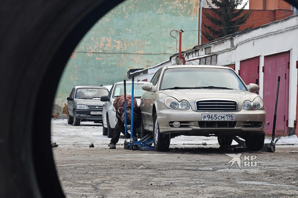 В Екатеринбурге снесут очередную незаконную шиномонтажку