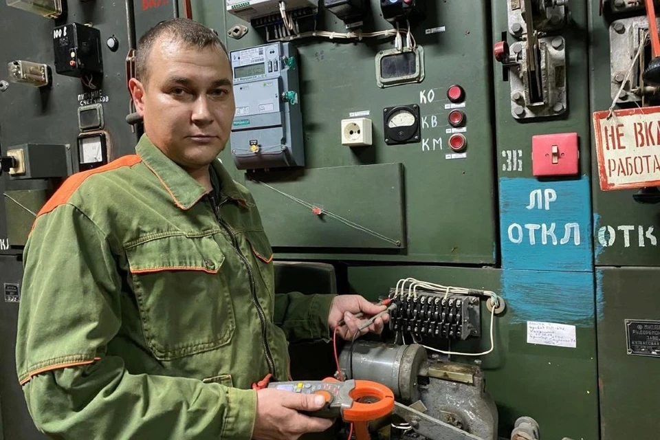 Дмитрий Пилипенко нашёл дело жизни благодаря брату и попал на Доску почёта. Фото: пресс-служба правительства по Новосибирской области.