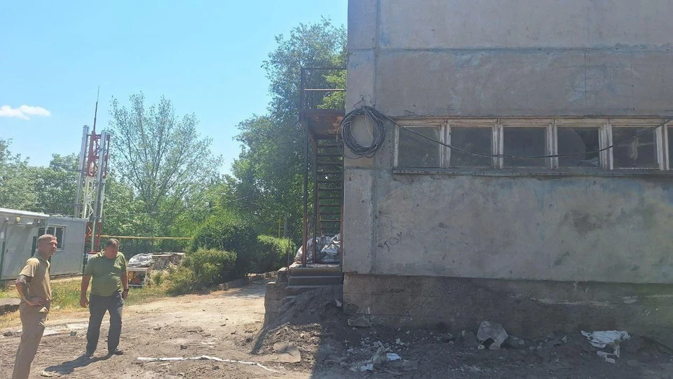 В здании делают капитальный ремонт