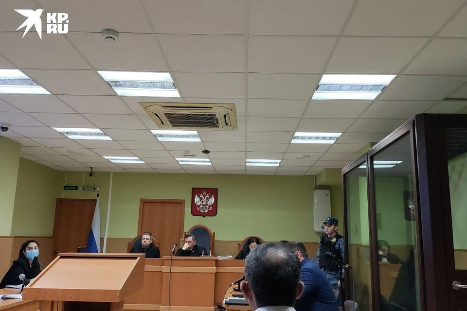 Сам Багдишян заявляет, что не собирался убивать брата и в машину сел лишь для того чтобы защититься от нападения с его стороны