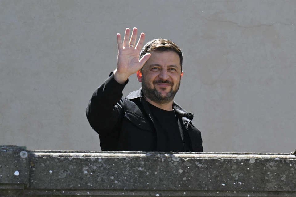 Экс-аналитик ЦРУ Фуллер заявил о подготовленной Зеленскому роли козла отпущения