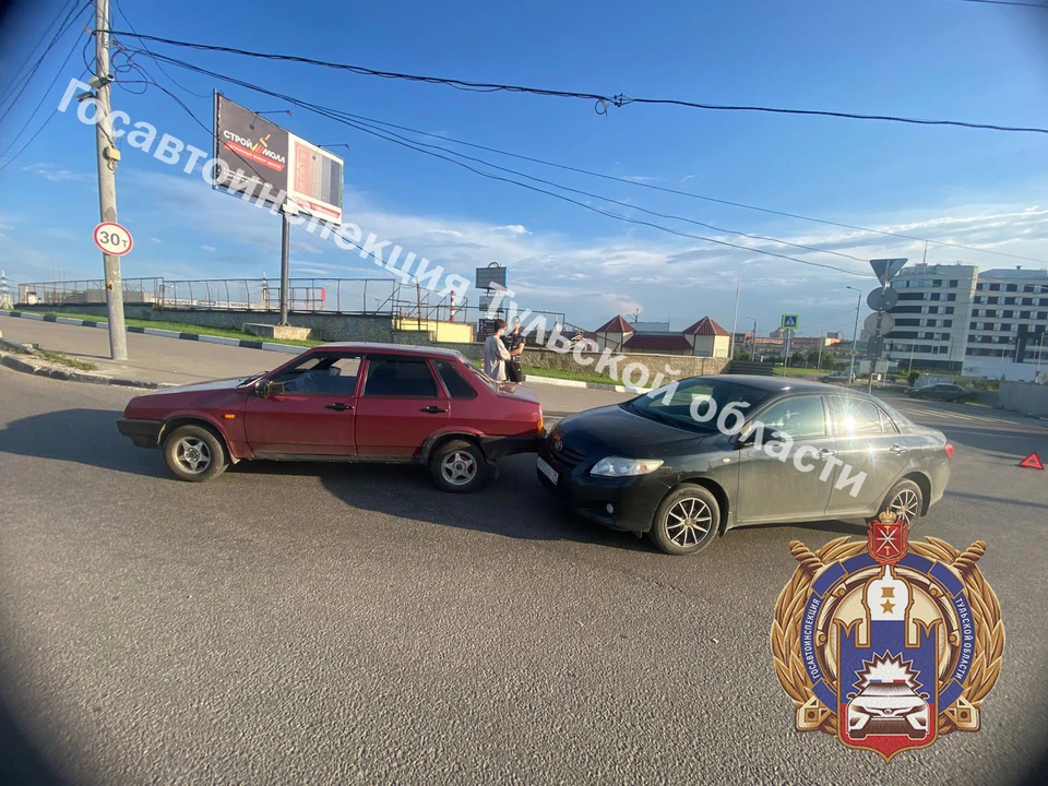 В ДТП на улице Галкина в Туле пострадала женщина-пассажир автомобиля «ВАЗ»