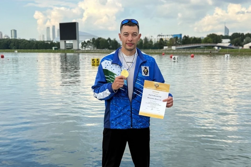 Золото чемпионата России по гребле завоевал спортсмен из Хабаровского края Фото: пресс-служба министерства спорта края