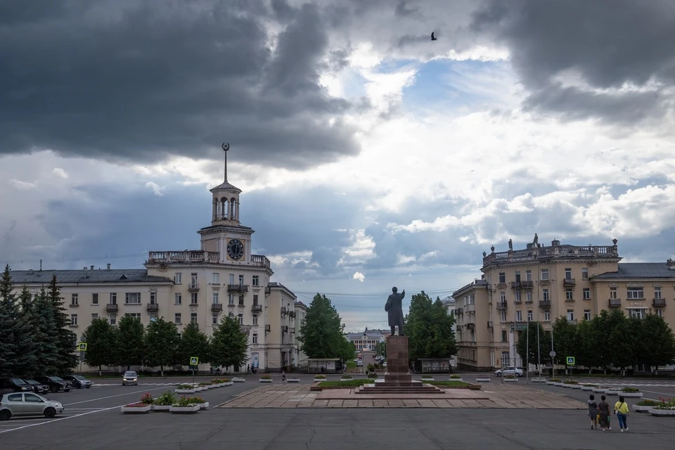 Жительница Железногорска потребовала полмиллиона рублей с соседки