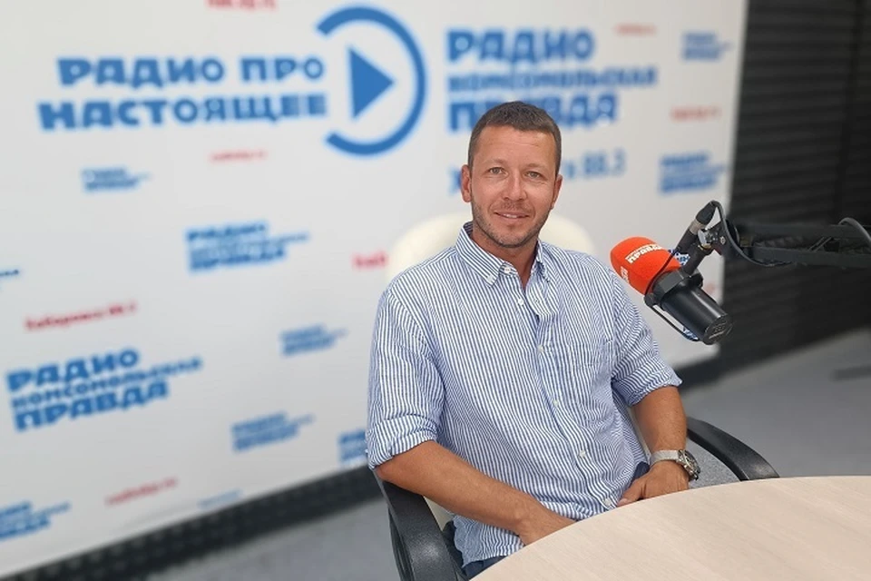 В подкасте «Метры и квадраты» обсуждаем, почему квартиры в ЖК «Тополевский» и «Центральный» дешевле аналогов