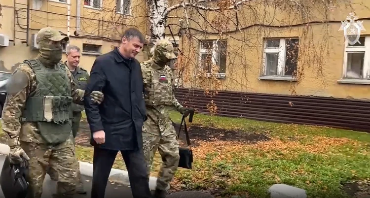 Оставил детей-сирот без жилья: в Кузбассе экс-главу округа посадили на 6 лет за злоупотребление полномочиями