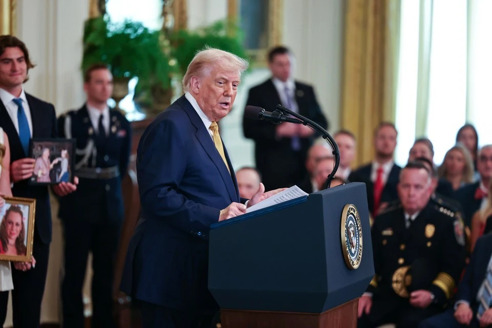 Трамп заявил, что Эпштейн украл из его спа-салона в Мар-а-Лаго молодых девушек