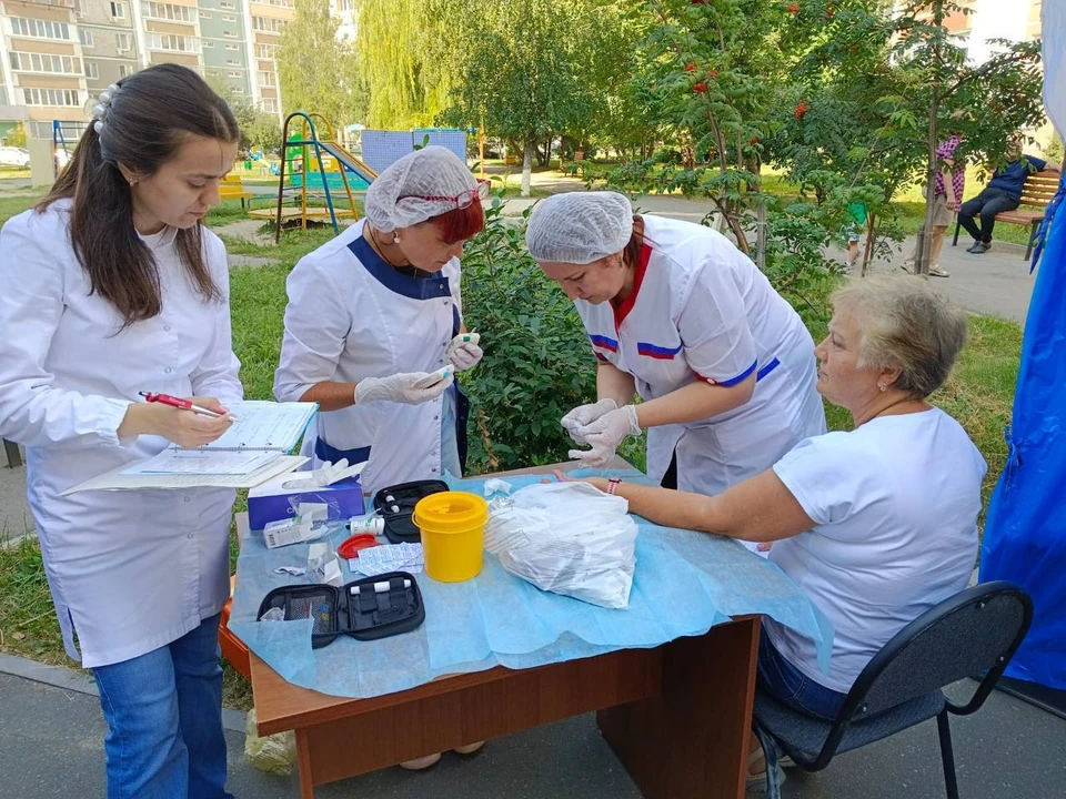 Ульяновцы могут бесплатно проверить здоровье во дворах своих домов. ФОТО: минздрав УО