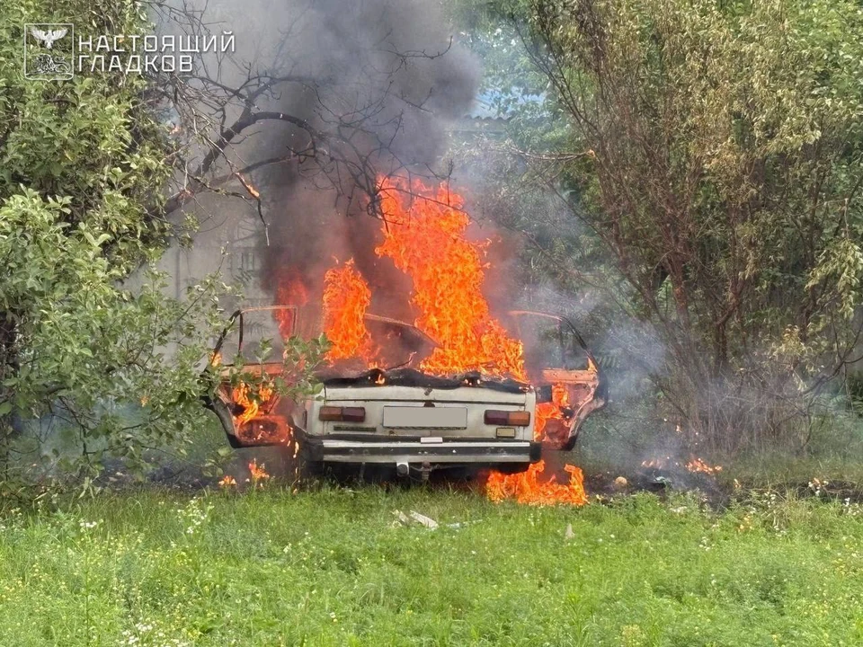 Повреждены дома и автомобили. Фото Telegram-канала губернатора Белгородской области